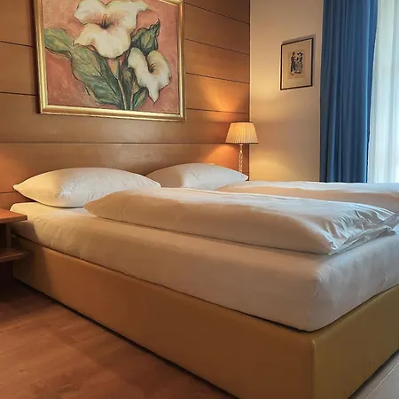 Stella 3* Urtijëi